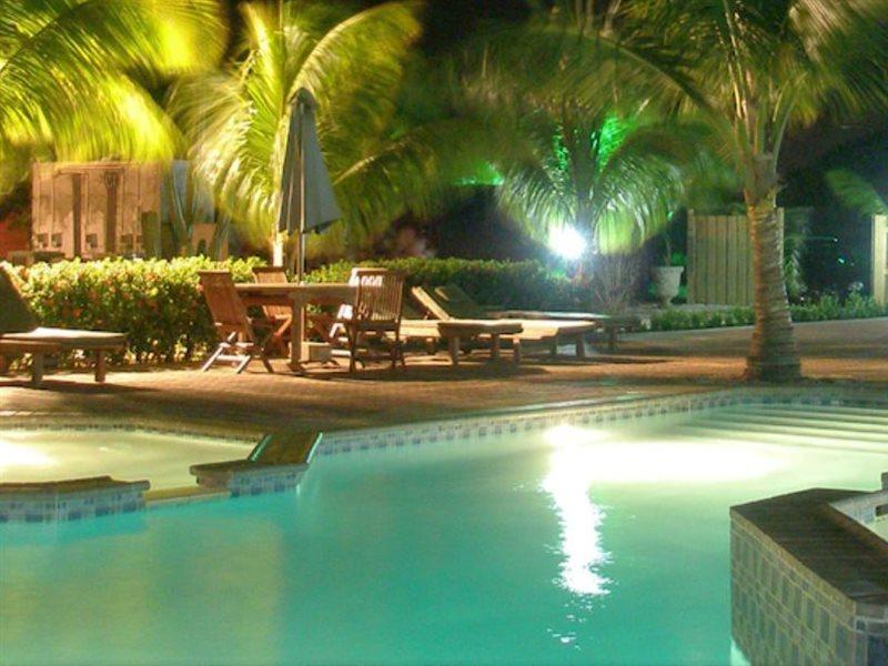 Del Rey Apartments Aruba Esterno foto