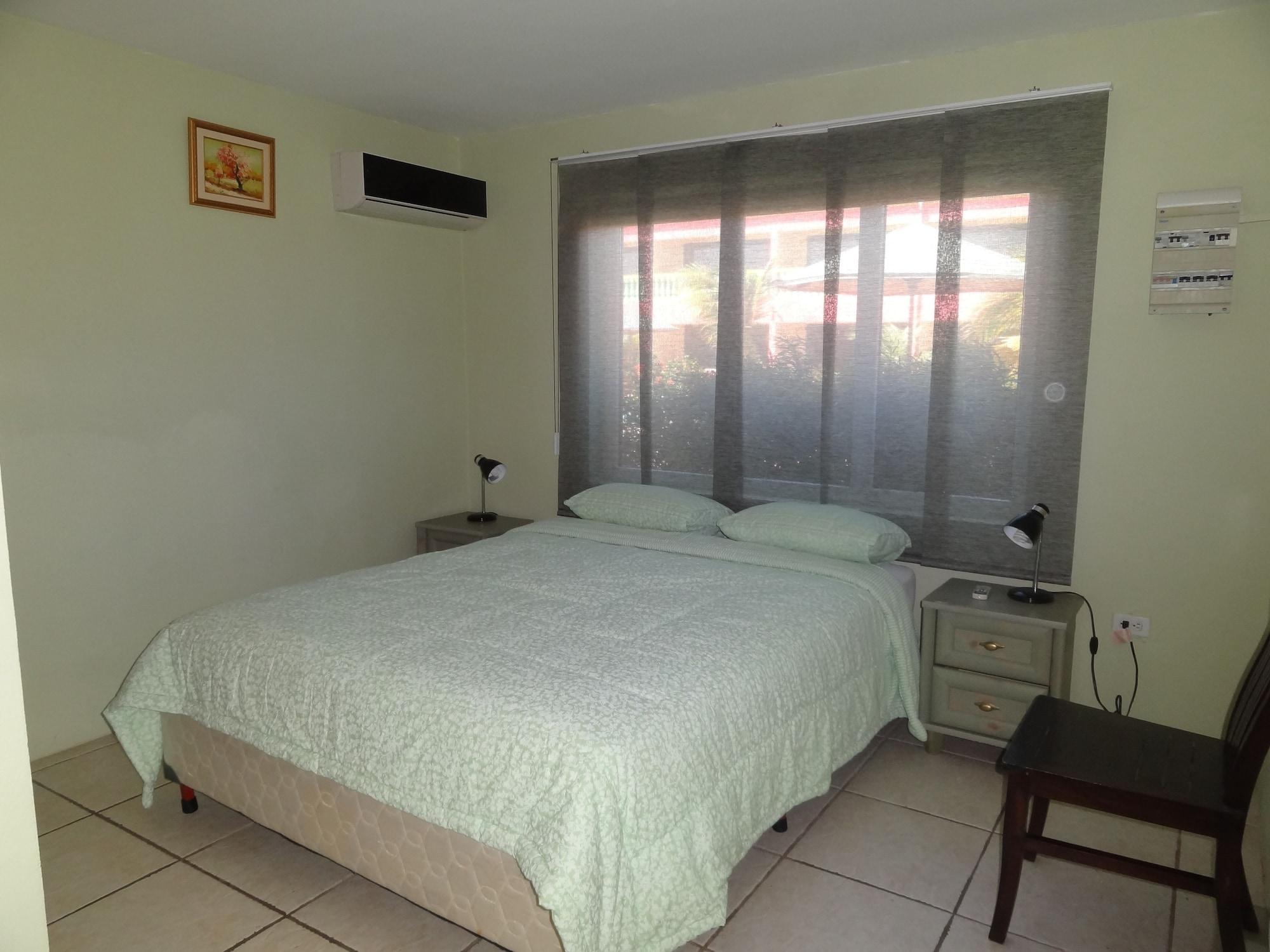 Del Rey Apartments Aruba Esterno foto