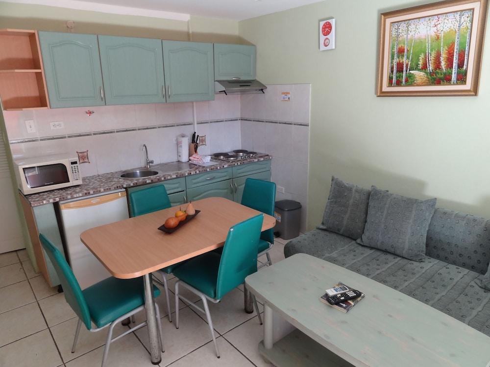 Del Rey Apartments Aruba Esterno foto
