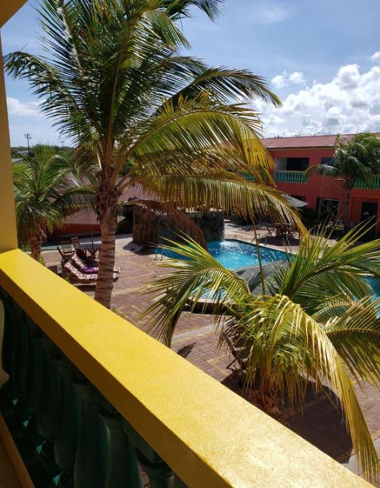 Del Rey Apartments Aruba Esterno foto