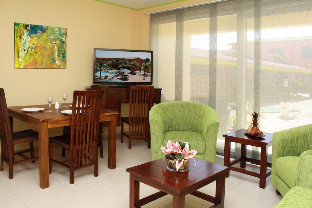 Del Rey Apartments Aruba Esterno foto