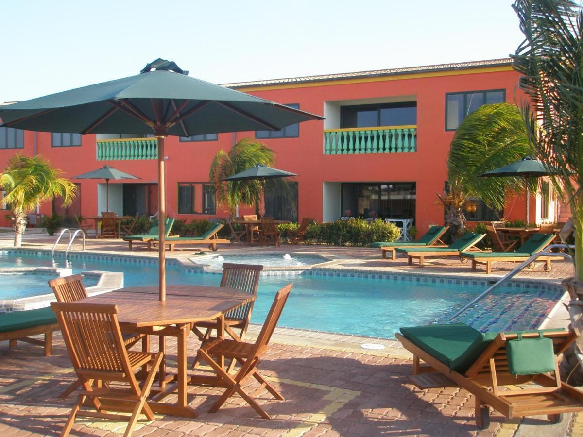 Del Rey Apartments Aruba Esterno foto
